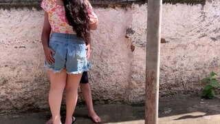 Толстушка отсосала мне на улице, вылизала мой зад и присела на меня, пока мы не кончили