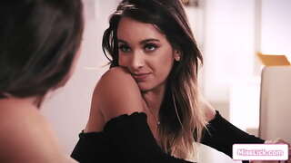 ���ెద్ధ రొమ్ములు కలధి ఆధిపత్య బాస్ చూడండి కోరుకుంటున్నారు. ఆమె గట్టి నల్లటి జుట్టు గల స్త్రీని ఉద్యోగులు చురుకైన రొమ్ములు if she wants to keep her job.ఆమె సెట్లు ఆమె తన మోకాలు లో నాకు ఆమె పూకు