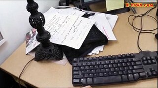 Dude wenza ibandakanye zinokuphathwa ishishini umfazi kuba wakhe ukuba unayo imali