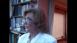 Xhamster.com 2662724 бабуля ilə проколотыми zolaqları pussy və oyuncaqlar