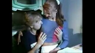 שריט טאָכטער וויל עס אין טאָכעס